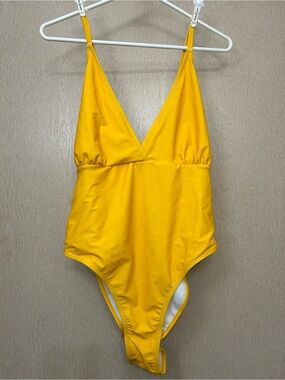 Hello Kitty - Yellow SwimSuit - Size 3XL